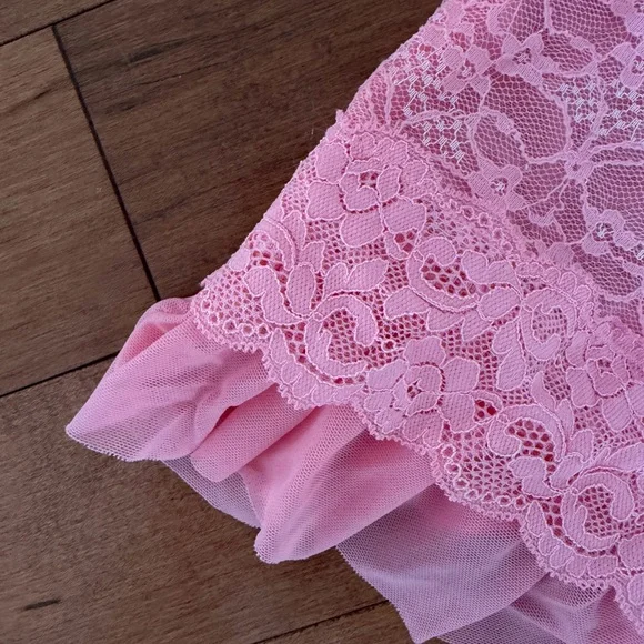 Brand new with tags WHITE FOX mini pink lace dress - Picture 9 of 9